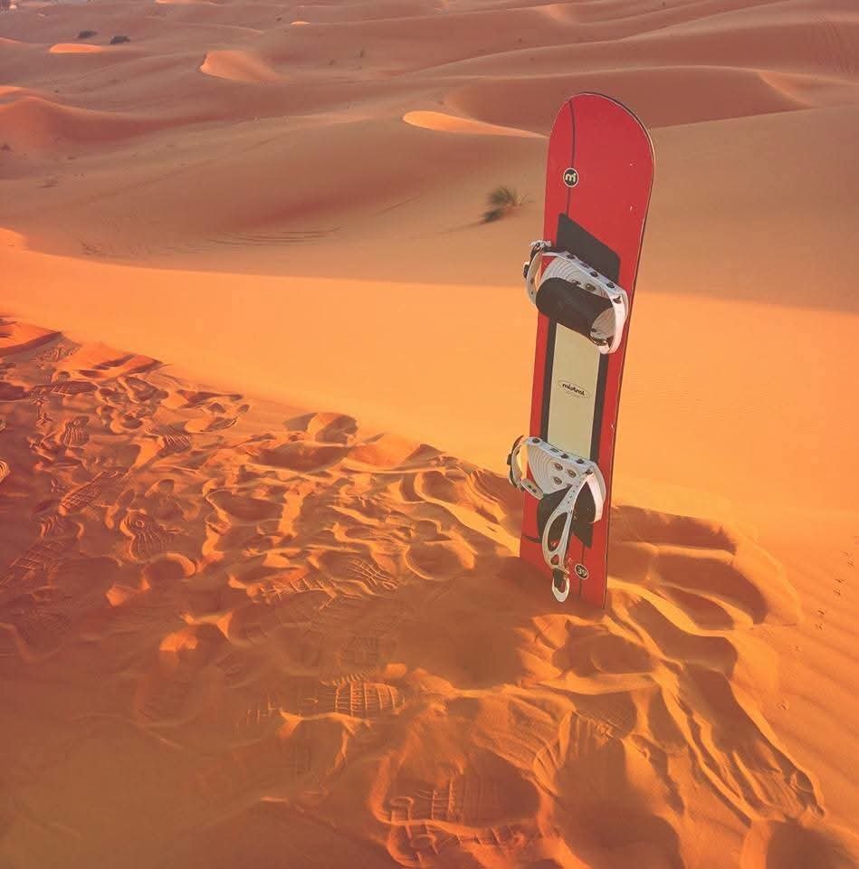 Sandboarding en las dunas del desierto